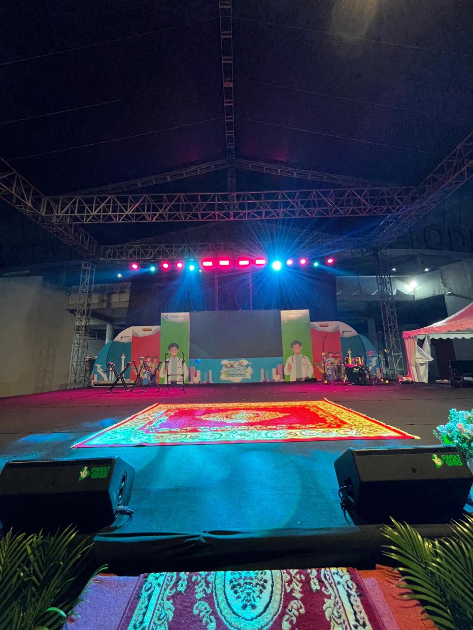 Backdrop - Gambar 3